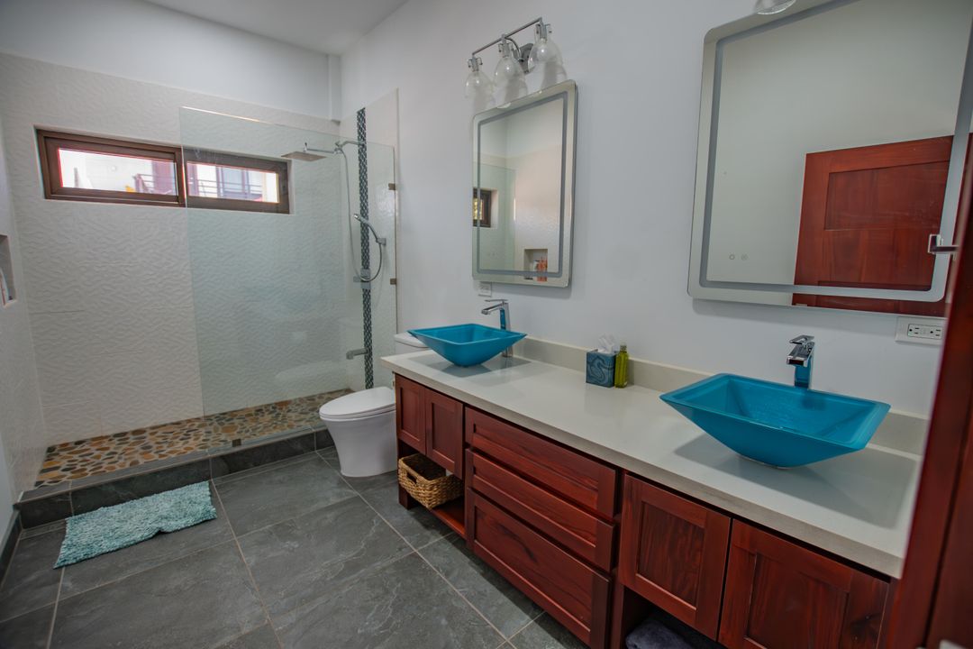 En Venta: $2,800,000 (0 camas, 0 baños, 3600 Pies cuadrados)