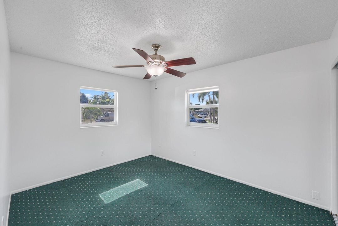 Active With Contract: $349,000 (3 beds, 1 baths, 1026 Square Feet)