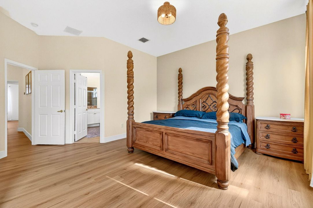 For Sale: $725,000 (4 beds, 3 baths, 2325 Square Feet)