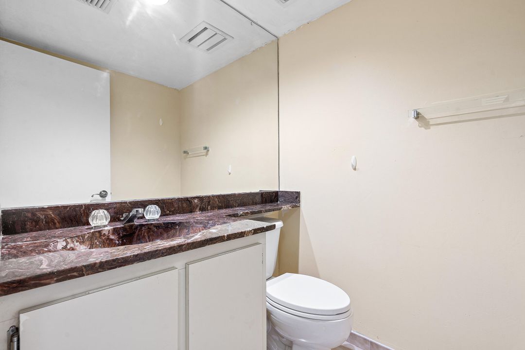 Active With Contract: $3,600 (1 beds, 1 baths, 1141 Square Feet)