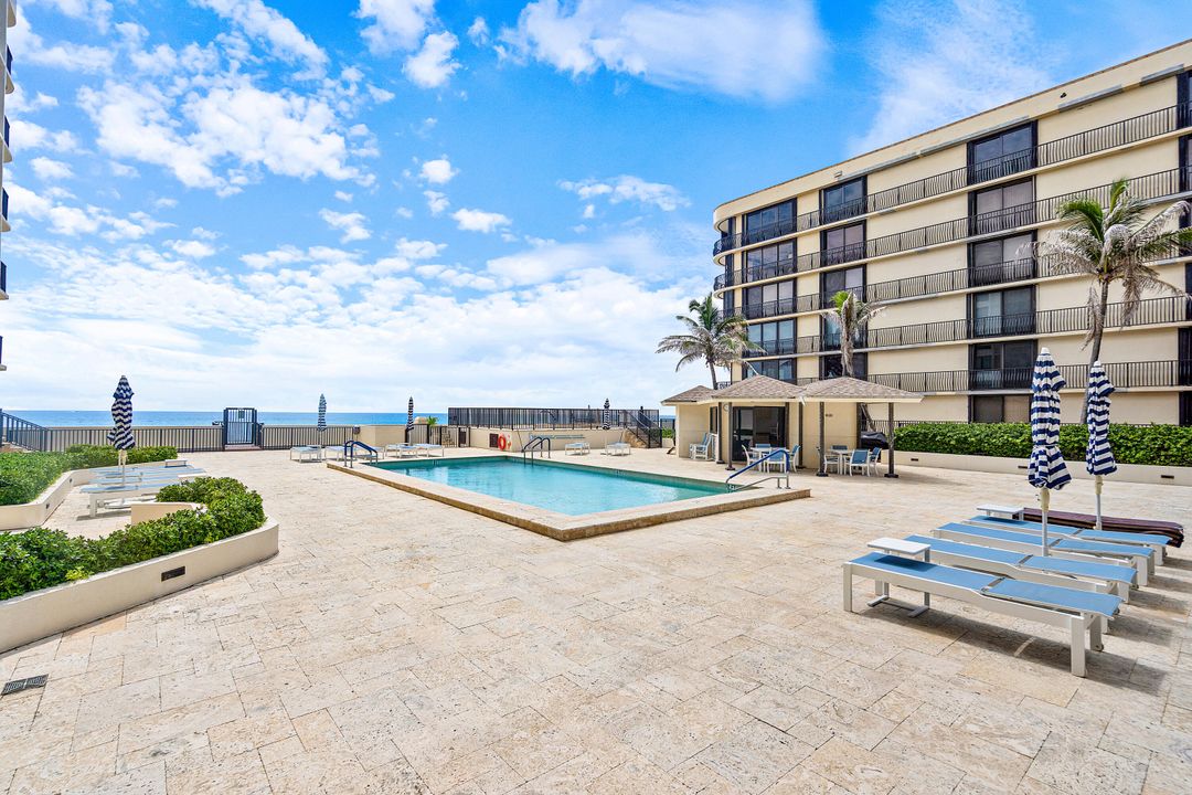 Active With Contract: $3,600 (1 beds, 1 baths, 1141 Square Feet)