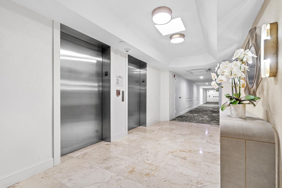 Active With Contract: $3,600 (1 beds, 1 baths, 1141 Square Feet)