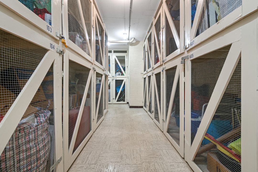 Active With Contract: $3,600 (1 beds, 1 baths, 1141 Square Feet)