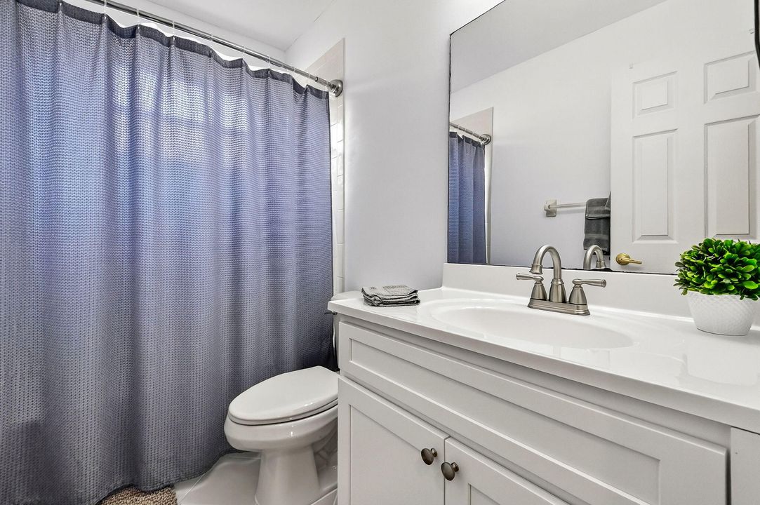 For Sale: $725,000 (4 beds, 3 baths, 2325 Square Feet)