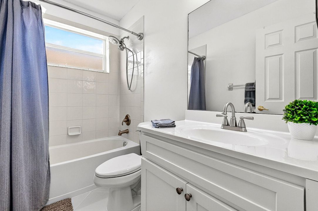 For Sale: $725,000 (4 beds, 3 baths, 2325 Square Feet)