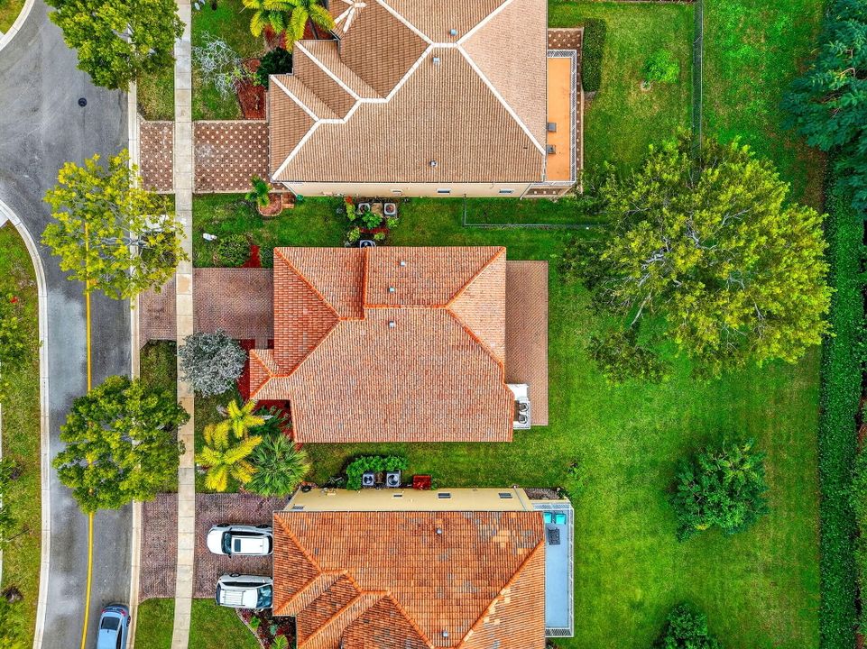 For Sale: $725,000 (4 beds, 3 baths, 2325 Square Feet)