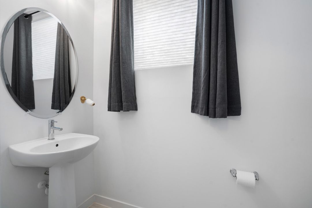 For Sale: $619,000 (3 beds, 2 baths, 2317 Square Feet)