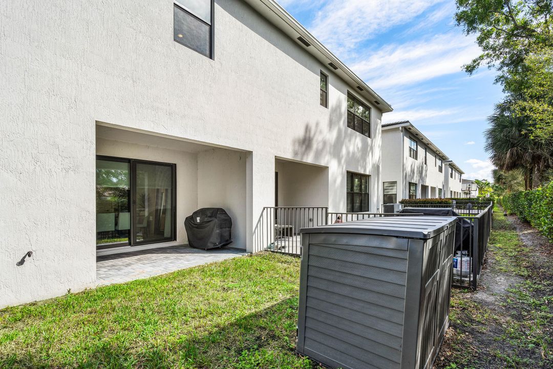 For Sale: $619,000 (3 beds, 2 baths, 2317 Square Feet)