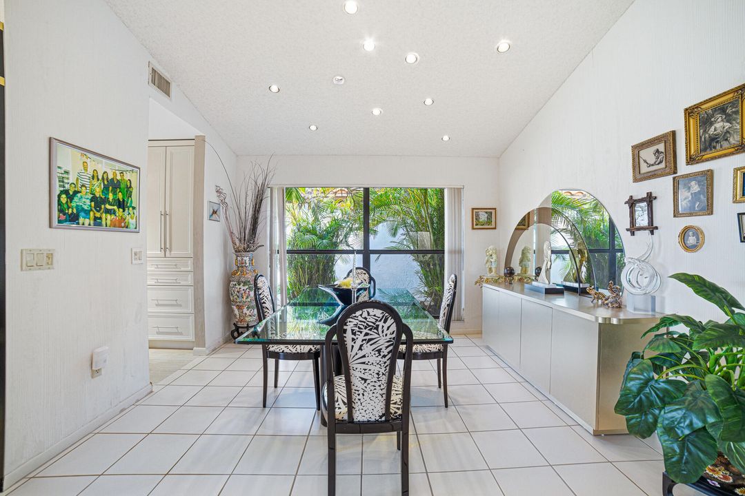 待售: $489,000 (3 贝兹, 2 浴室, 2216 平方英尺)