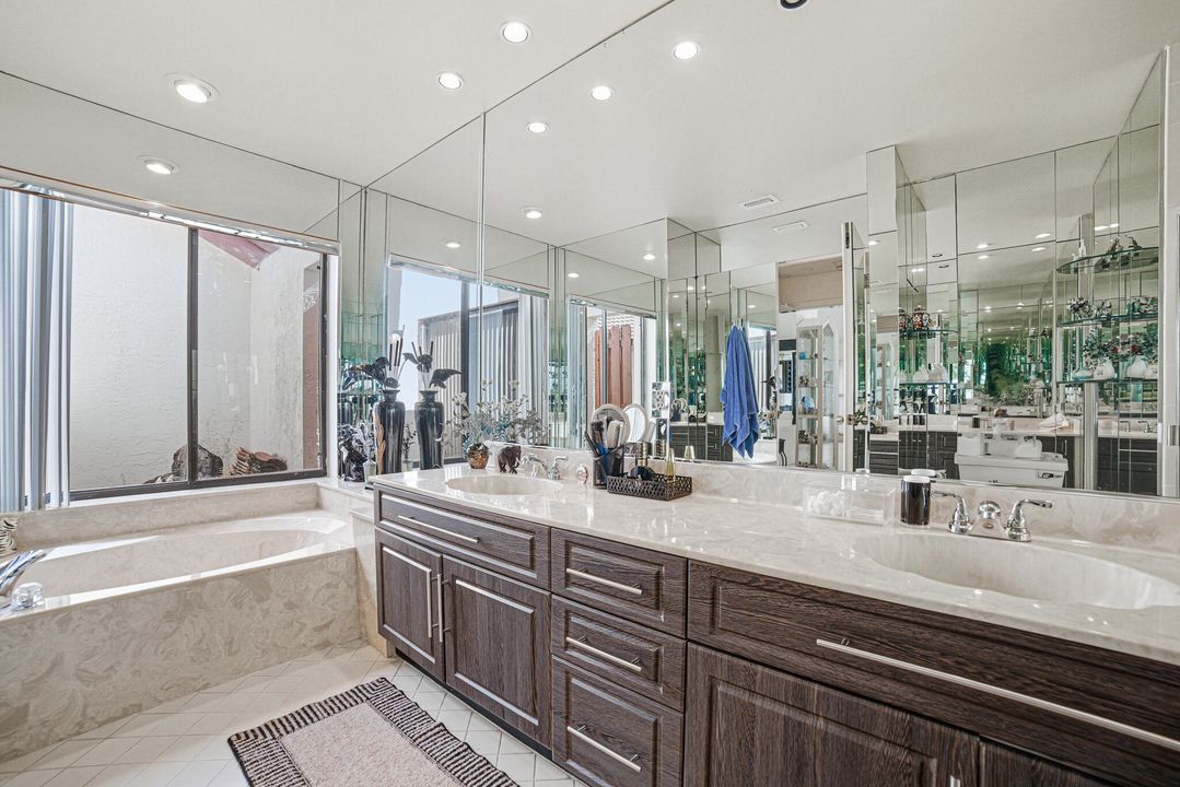 待售: $489,000 (3 贝兹, 2 浴室, 2216 平方英尺)