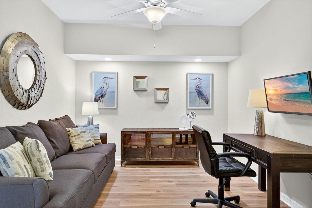 For Sale: $485,000 (2 beds, 2 baths, 1352 Square Feet)