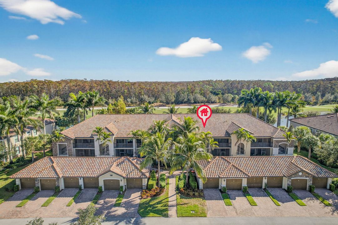 For Sale: $485,000 (2 beds, 2 baths, 1352 Square Feet)