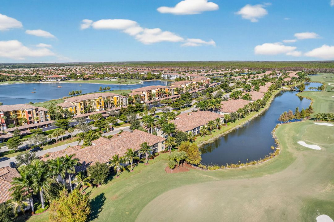 For Sale: $485,000 (2 beds, 2 baths, 1352 Square Feet)