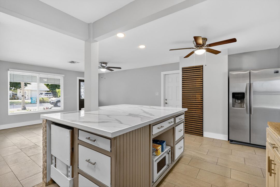 Active With Contract: $425,000 (3 beds, 2 baths, 1312 Square Feet)