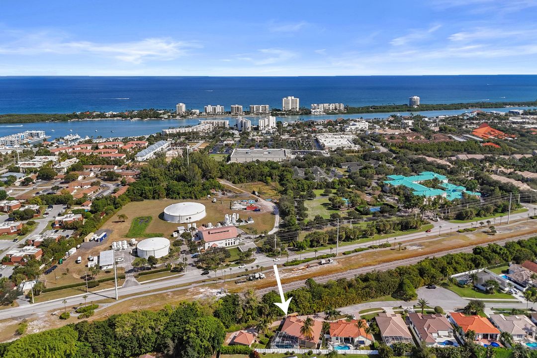 待售: $1,100,000 (3 贝兹, 2 浴室, 2363 平方英尺)