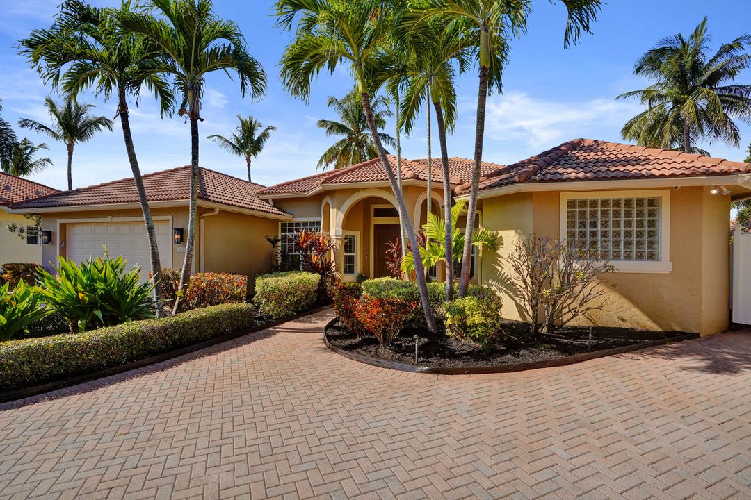 待售: $1,100,000 (3 贝兹, 2 浴室, 2363 平方英尺)