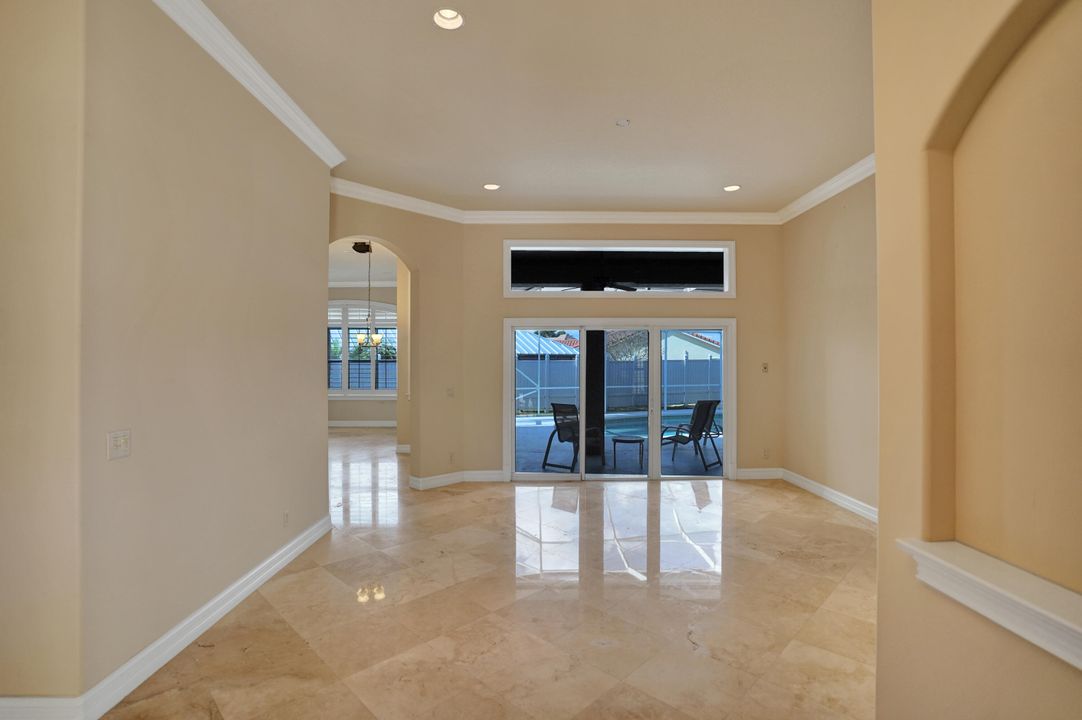 待售: $1,100,000 (3 贝兹, 2 浴室, 2363 平方英尺)