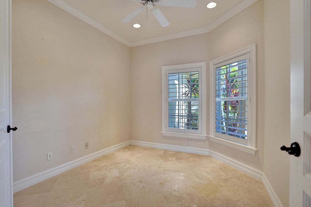 待售: $1,100,000 (3 贝兹, 2 浴室, 2363 平方英尺)