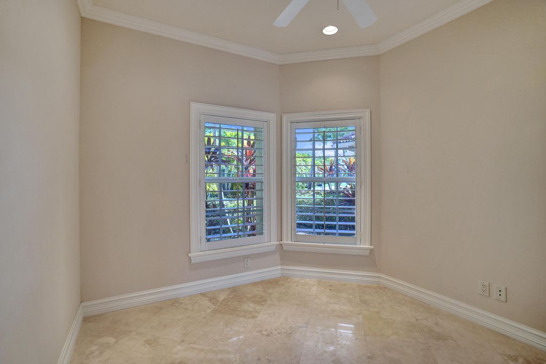 待售: $1,100,000 (3 贝兹, 2 浴室, 2363 平方英尺)