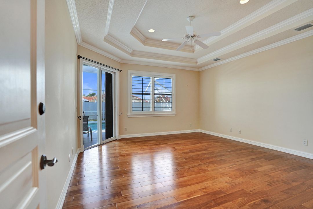 待售: $1,100,000 (3 贝兹, 2 浴室, 2363 平方英尺)