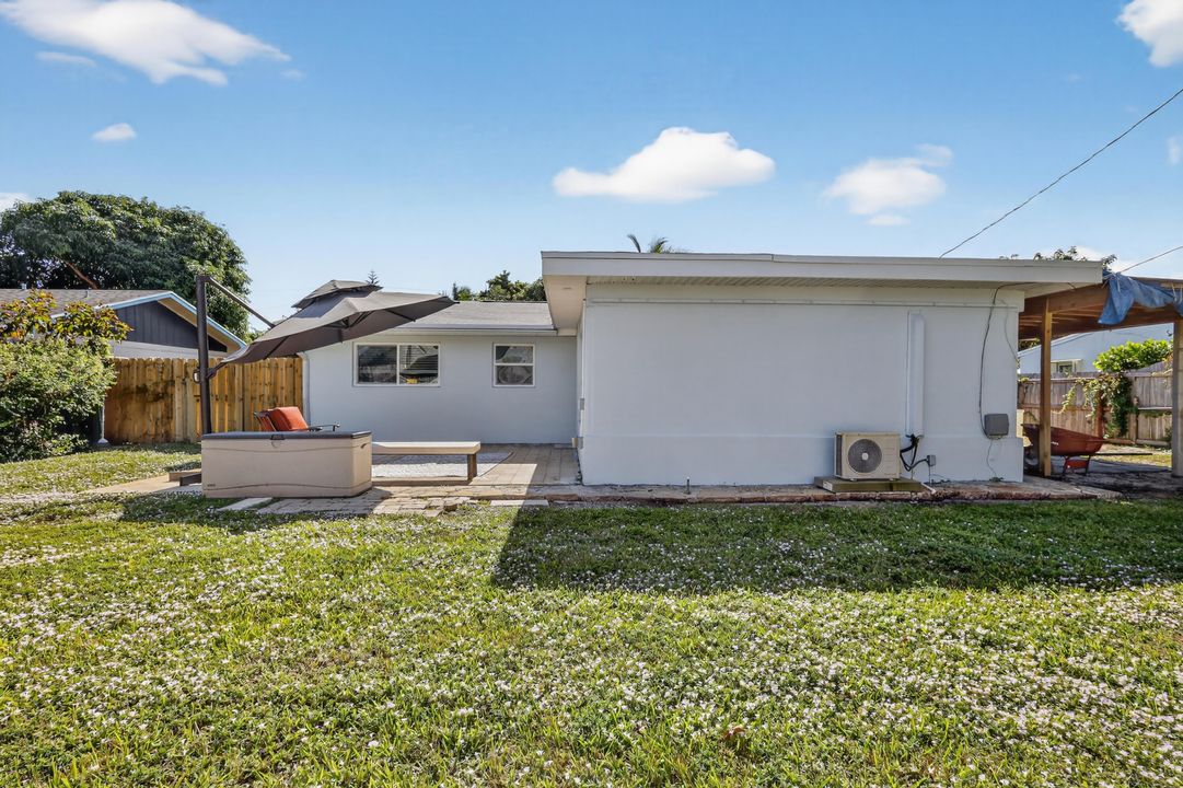 Active With Contract: $425,000 (3 beds, 2 baths, 1312 Square Feet)