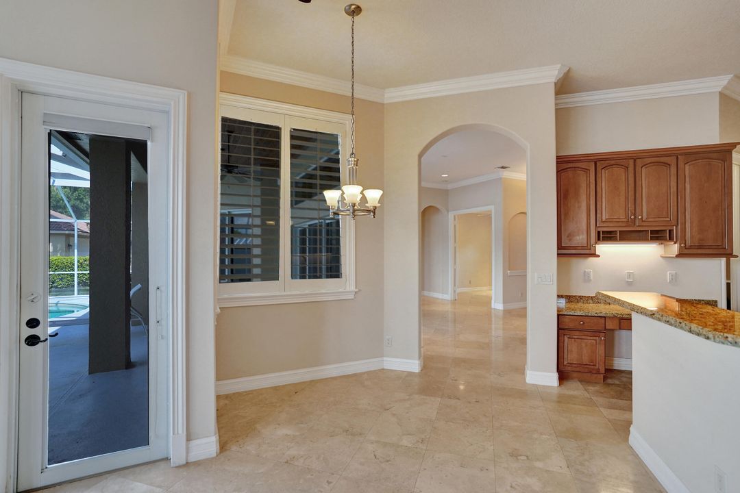 待售: $1,100,000 (3 贝兹, 2 浴室, 2363 平方英尺)