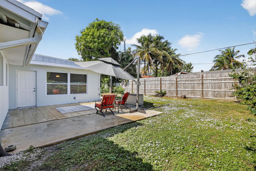 Active With Contract: $425,000 (3 beds, 2 baths, 1312 Square Feet)