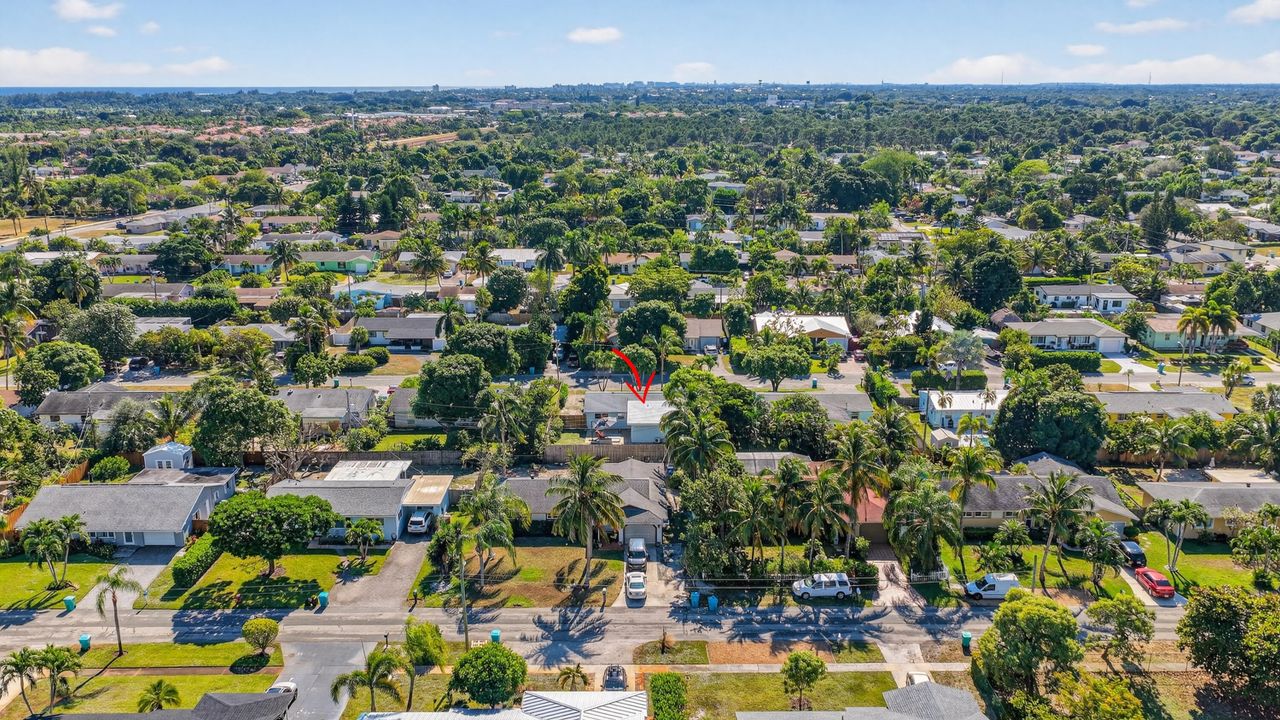 Active With Contract: $425,000 (3 beds, 2 baths, 1312 Square Feet)