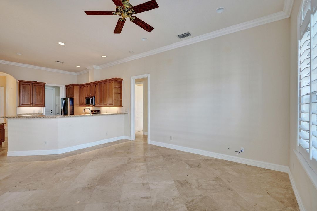 待售: $1,100,000 (3 贝兹, 2 浴室, 2363 平方英尺)