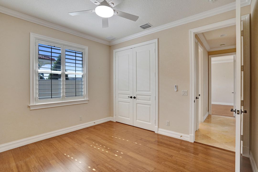 待售: $1,100,000 (3 贝兹, 2 浴室, 2363 平方英尺)