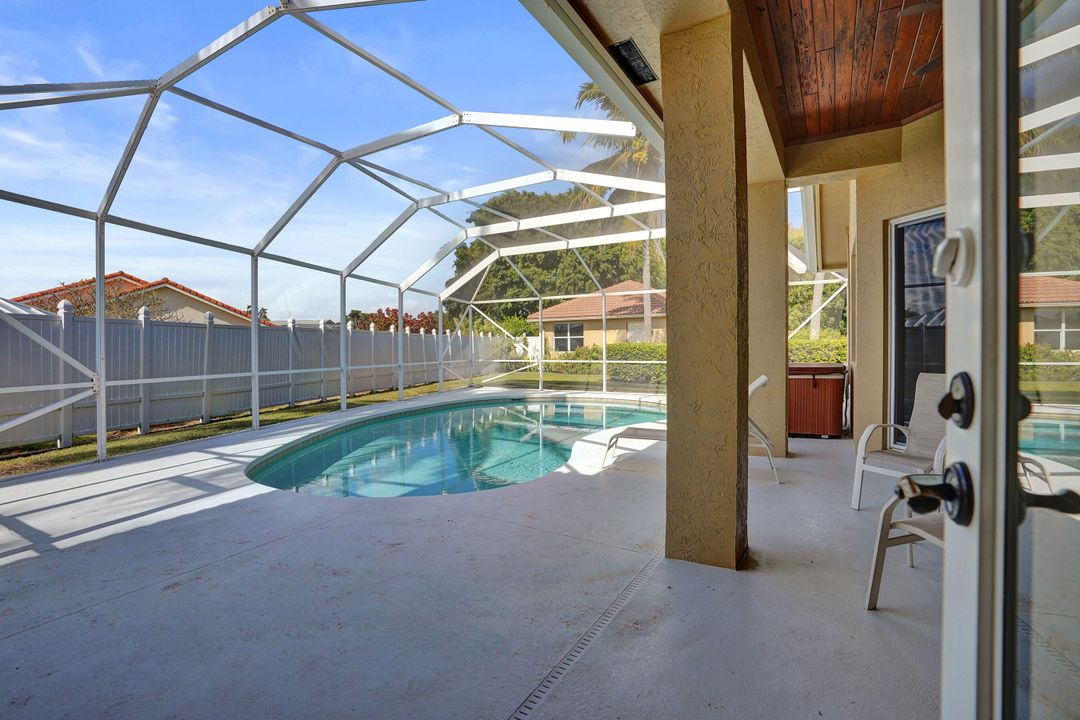 待售: $1,100,000 (3 贝兹, 2 浴室, 2363 平方英尺)