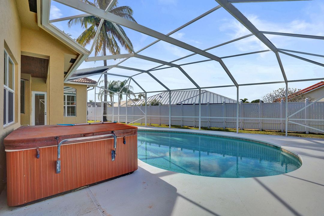 待售: $1,100,000 (3 贝兹, 2 浴室, 2363 平方英尺)