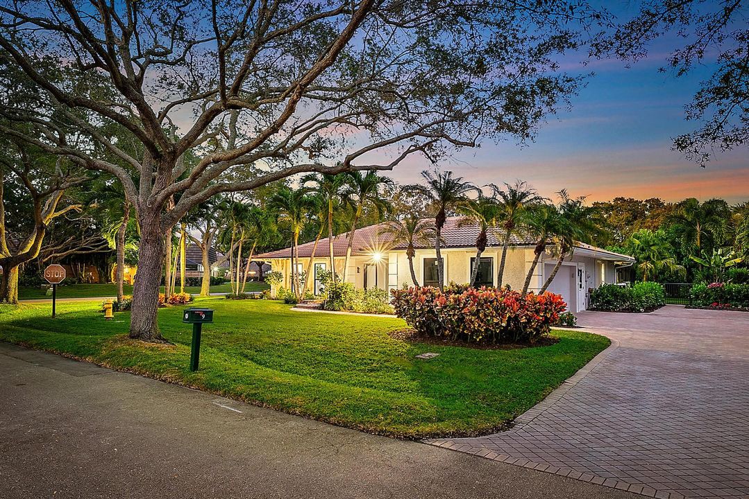 For Sale: $1,299,000 (3 beds, 2 baths, 2145 Square Feet)