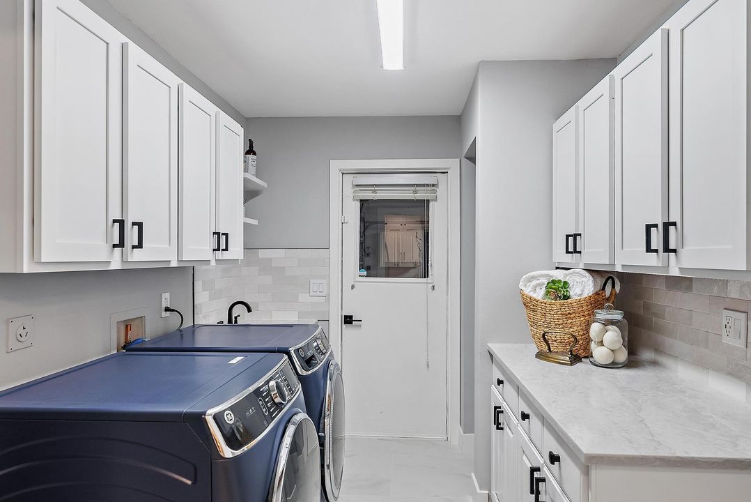 For Sale: $1,299,000 (3 beds, 2 baths, 2145 Square Feet)