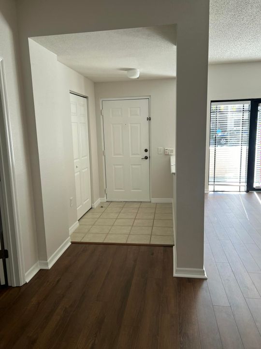 For Rent: $2,600 (3 beds, 2 baths, 1278 Square Feet)