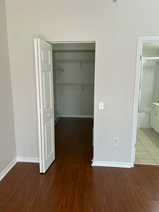 For Rent: $2,600 (3 beds, 2 baths, 1278 Square Feet)