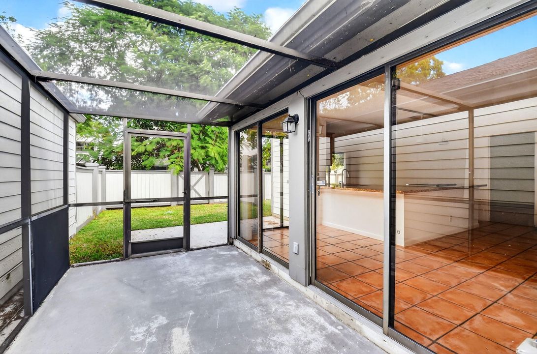 待售: $509,000 (2 贝兹, 2 浴室, 1203 平方英尺)