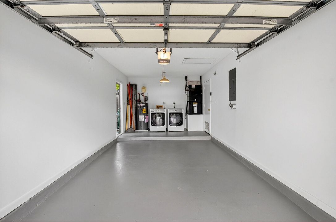 待售: $509,000 (2 贝兹, 2 浴室, 1203 平方英尺)