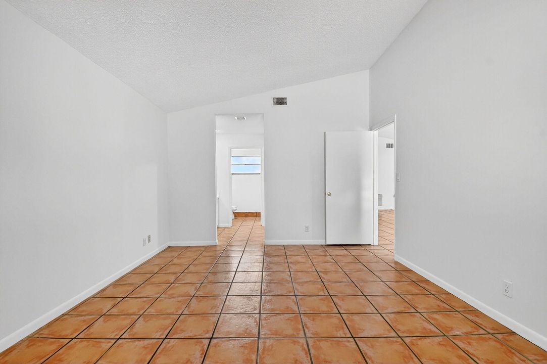 待售: $509,000 (2 贝兹, 2 浴室, 1203 平方英尺)