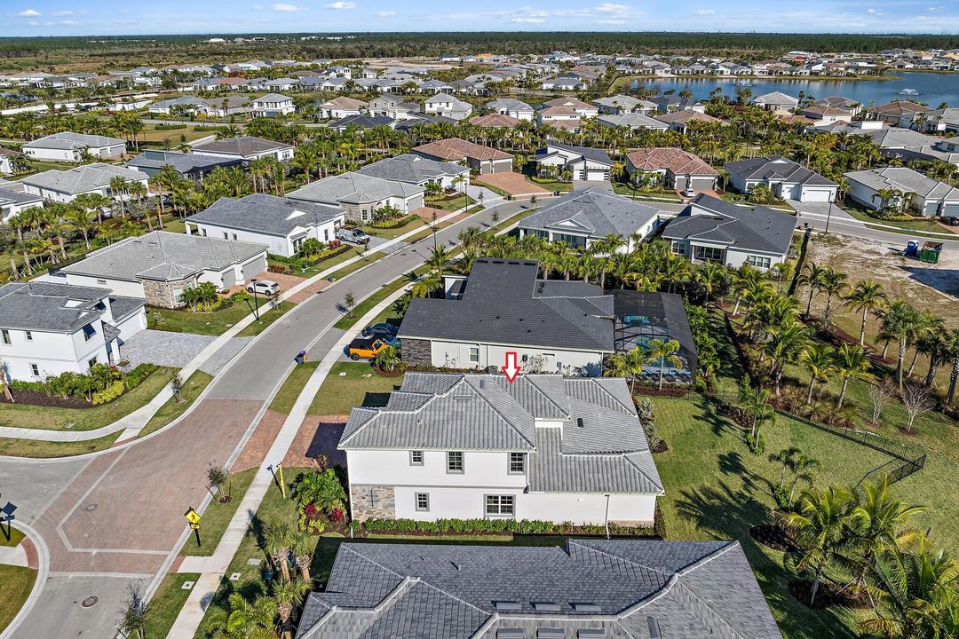 For Rent: $6,000 (5 beds, 3 baths, 3427 Square Feet)