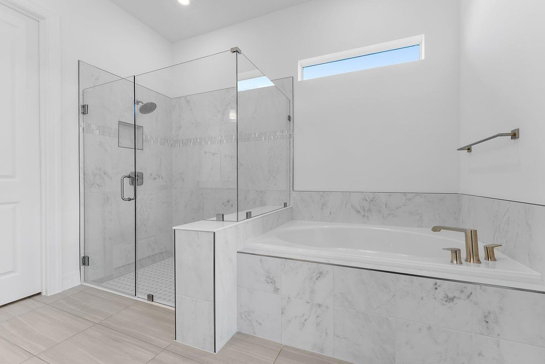 For Rent: $6,000 (5 beds, 3 baths, 3427 Square Feet)