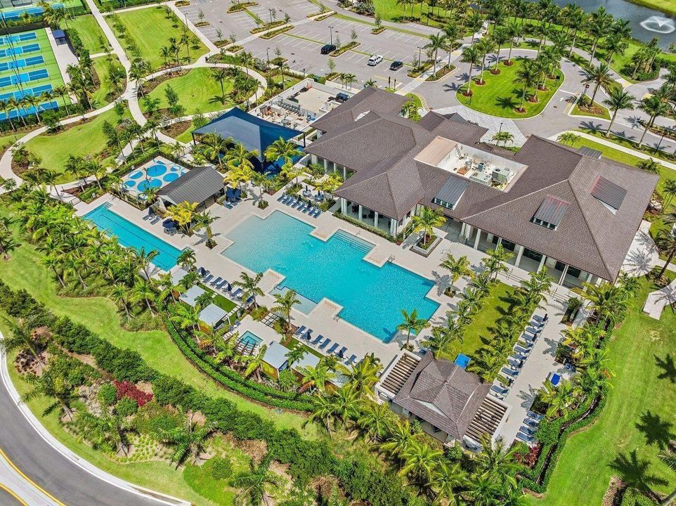 For Rent: $6,000 (5 beds, 3 baths, 3427 Square Feet)