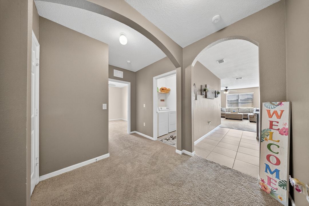 For Sale: $313,000 (4 beds, 2 baths, 1830 Square Feet)