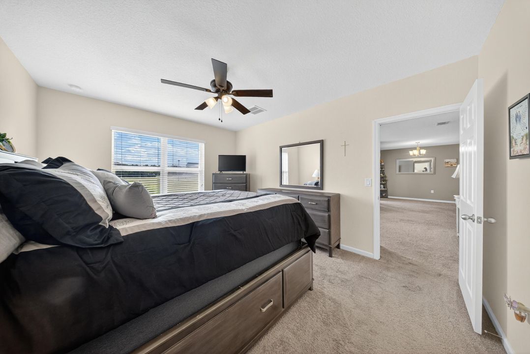 For Sale: $313,000 (4 beds, 2 baths, 1830 Square Feet)