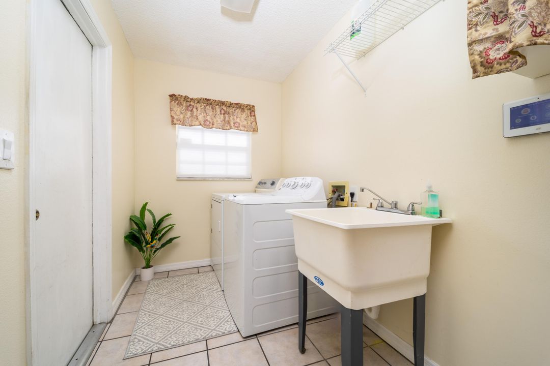 En Venta: $325,900 (3 camas, 2 baños, 1416 Pies cuadrados)