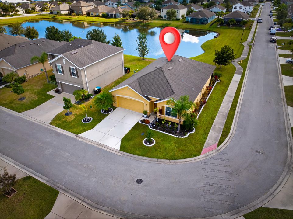 For Sale: $313,000 (4 beds, 2 baths, 1830 Square Feet)