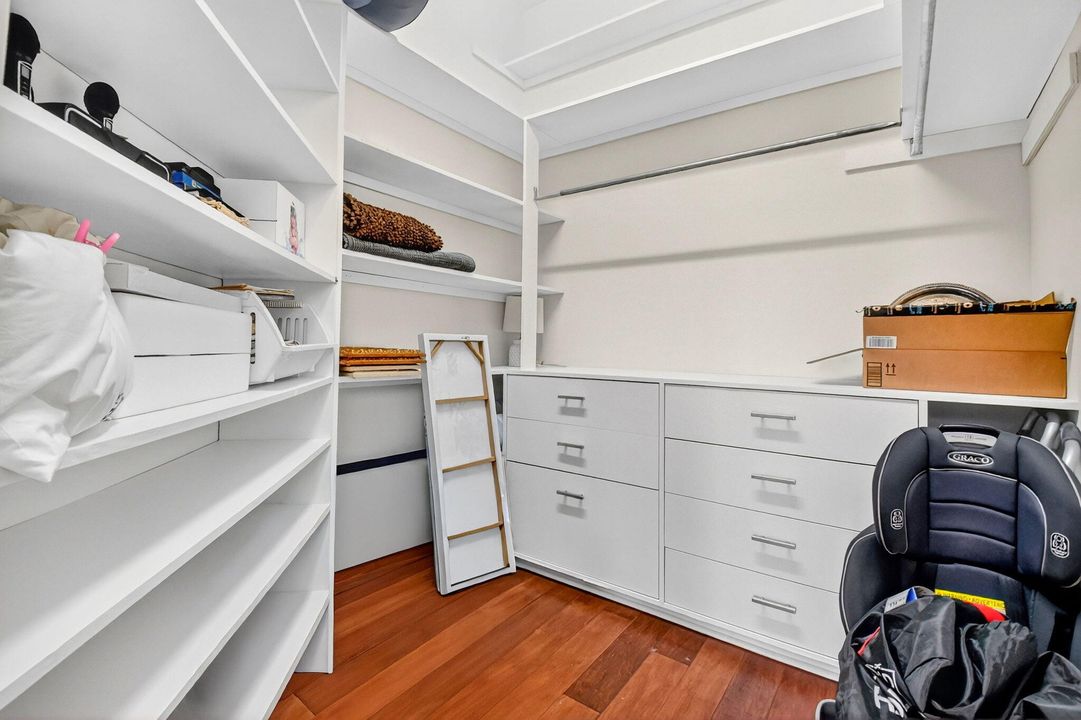 На продажу: $1,700,000 (4 спален, 4 ванн, 3508 Квадратных фут)