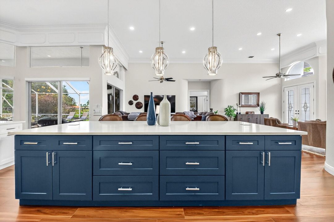 На продажу: $1,700,000 (4 спален, 4 ванн, 3508 Квадратных фут)