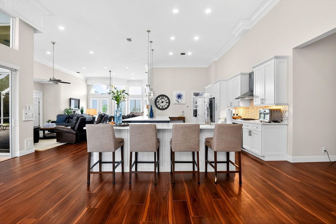 На продажу: $1,700,000 (4 спален, 4 ванн, 3508 Квадратных фут)