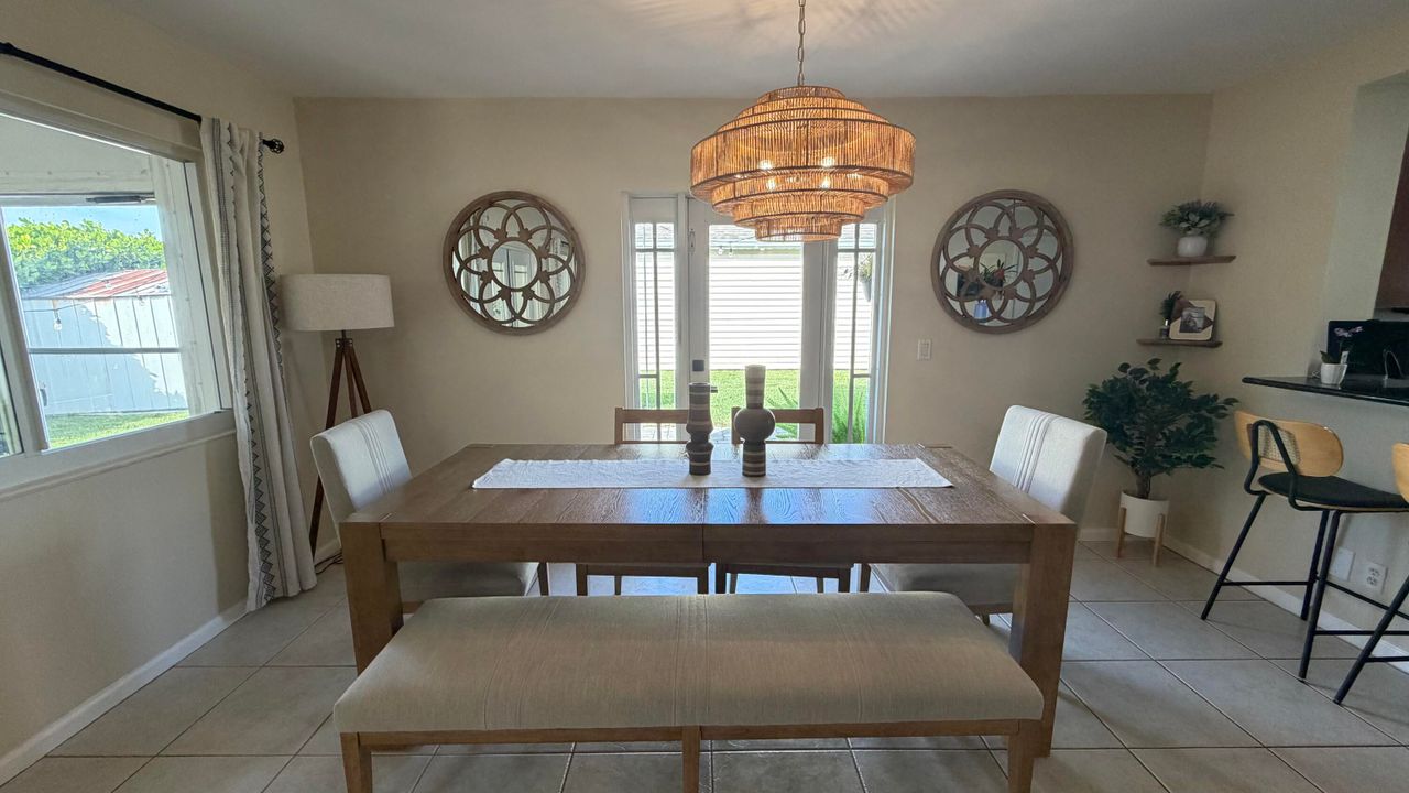 For Sale: $460,000 (3 beds, 2 baths, 1415 Square Feet)